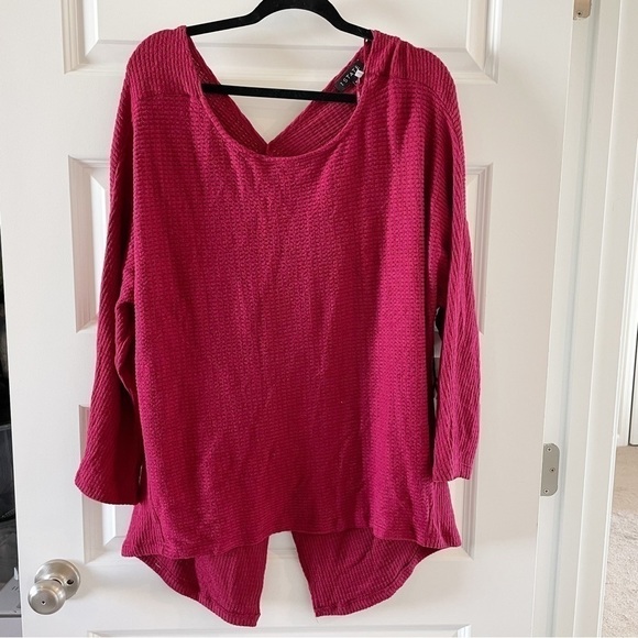 1. State Knot Back Waffle Knit Top in Deep Rouge New With Tags - Picture 6 of 9